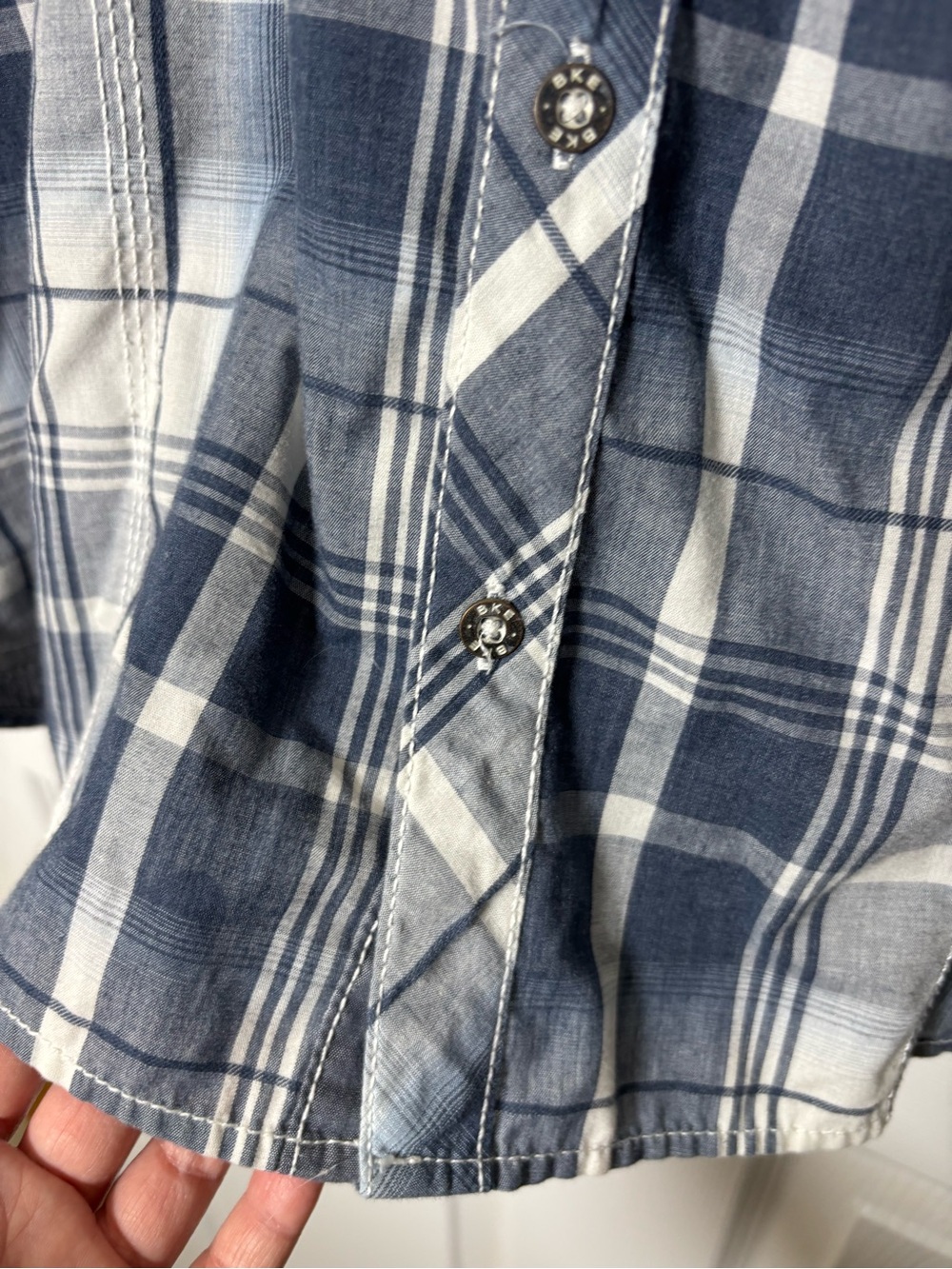 BKE Long Sleeve Button Up Shirt Men's Size Large Plaid Athletic Fit Western Blue - Picture 7 of 9